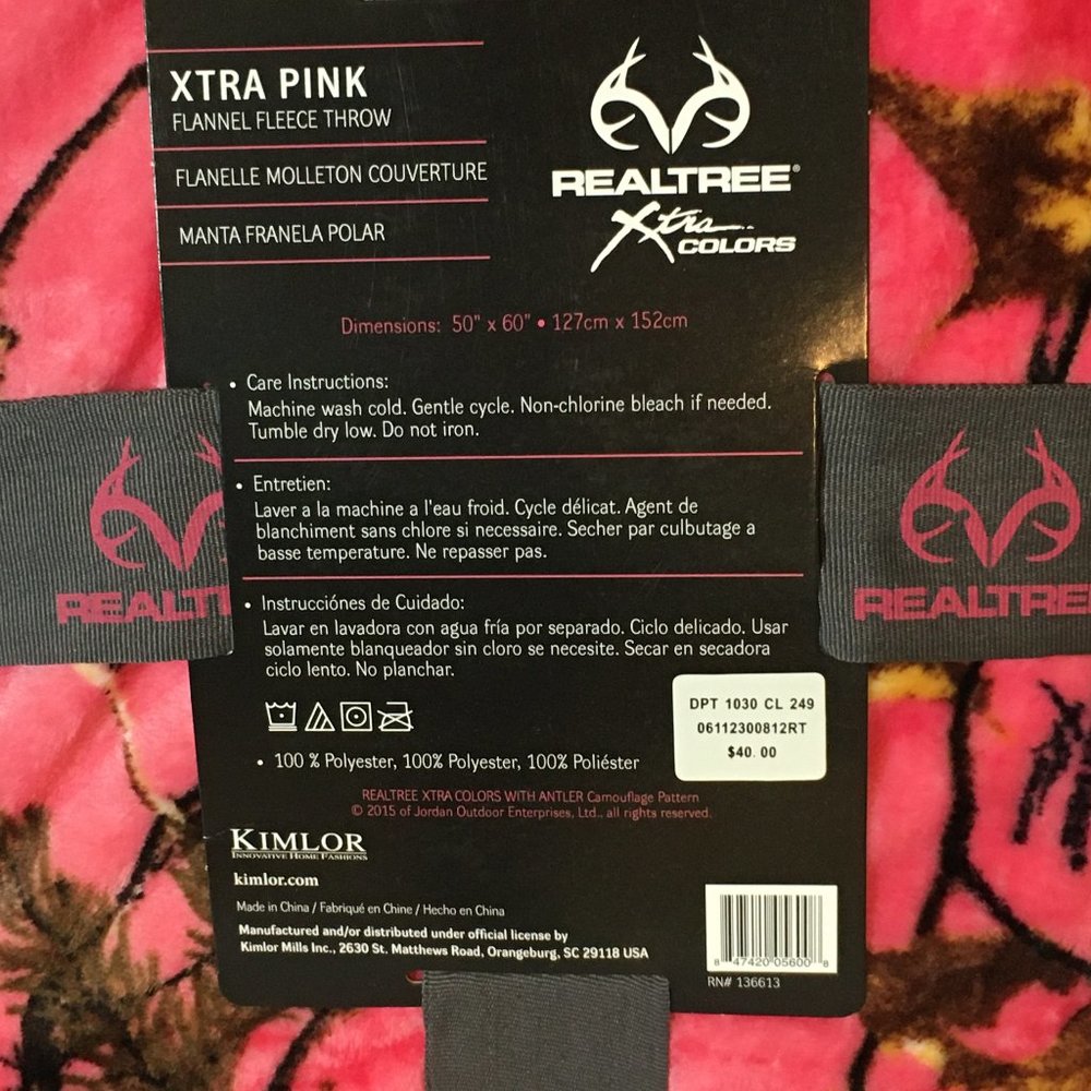 Realtree Xtra HOT Pink Camo Fleece Throw Blanket - Picture 3 of 3
